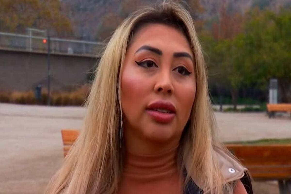 Naya Fácil y su nula relación con sus padres.