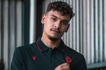 A lo crack: Nayel Mehssatou es presentado como refuerzo del Standard Lieja