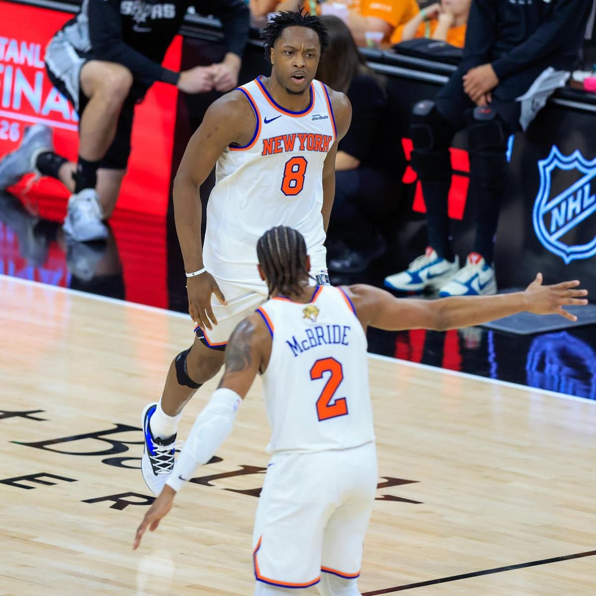 New York Knicks sorprende y le gana de visita a San Antonio Spurs en el primer partido de las Finales de la NBA