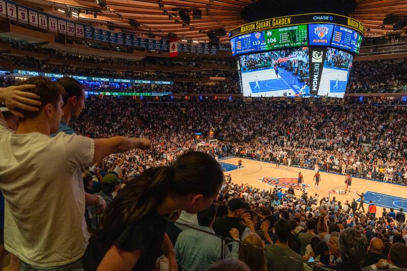 Timberwolves y Knicks quedaron a un triunfo de avanzar a las finales. (Foto: EFE)