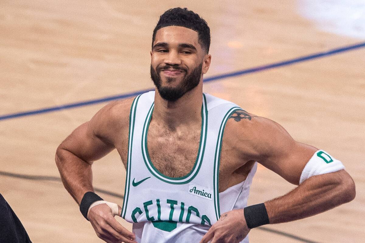 Jayson Tatum sufrió una grave lesión.