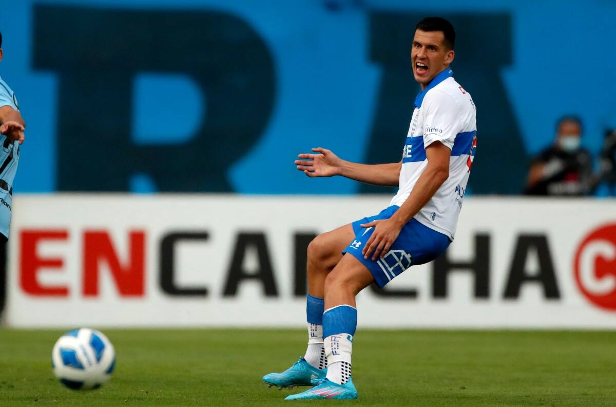 Los refuerzos extranjeros que vienen a dar la hora en el fútbol chileno: millones de dólares tirados a la basura