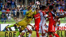 Emotivo reencuentro: se formó en Universidad de Chile, idolatra a Johnny Herrera y ahora puede amargar a los azules