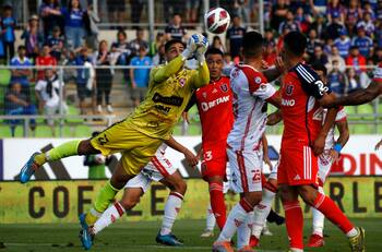 Emotivo reencuentro: se formó en Universidad de Chile, idolatra a Johnny Herrera y ahora puede amargar a los azules