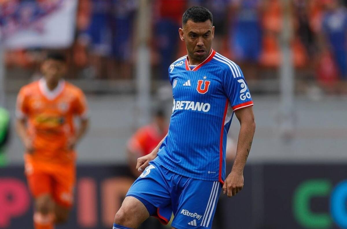 Nery Domínguez avisó dónde quiere jugar en 2024: sueña con ser dirigido por mítico DT de la U