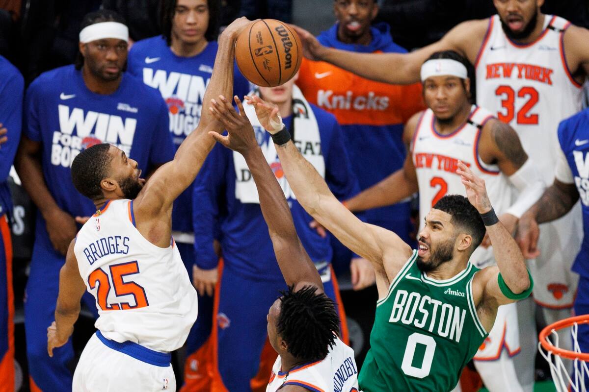 volvió a golpear a Boston en los Playoffs de la NBA. EFE