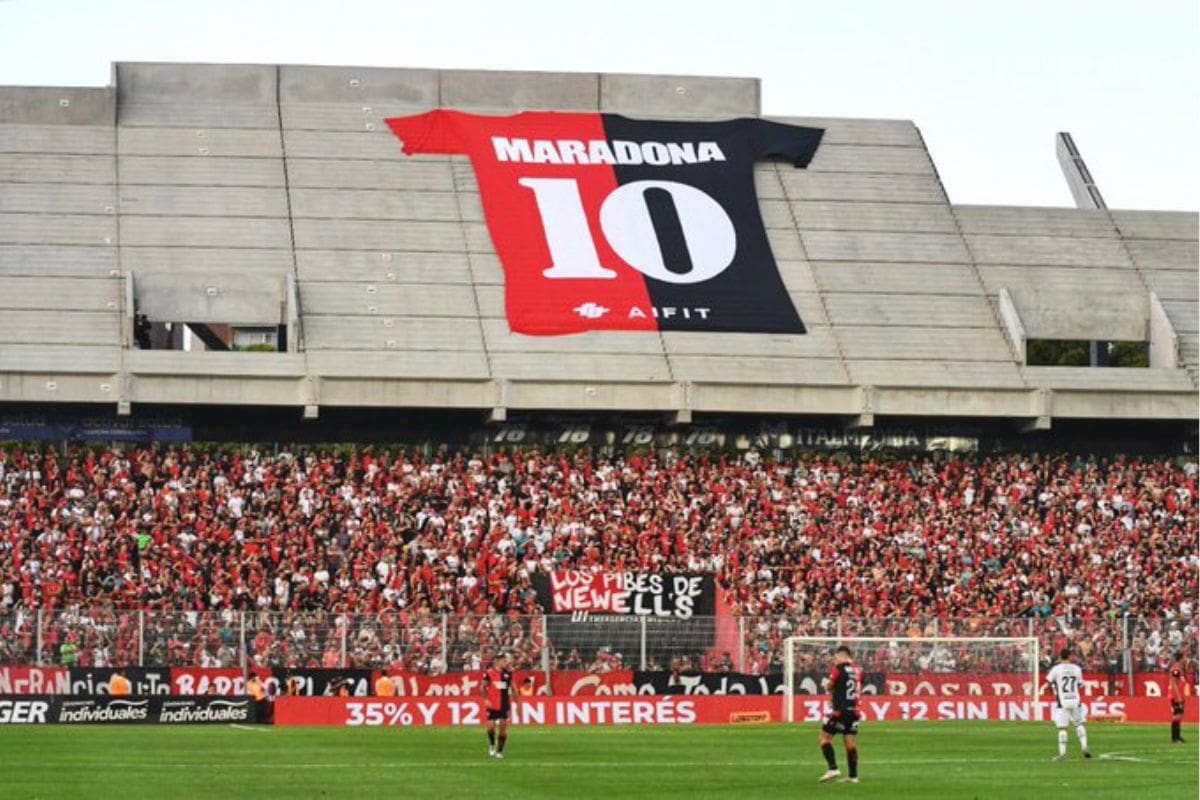 busca que el Coloso Marcelo Bielsa sea el estadio más grande de Rosario.