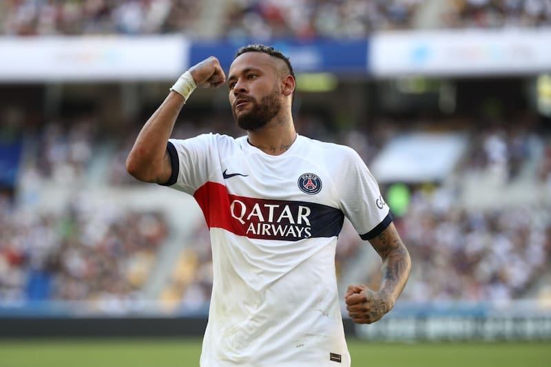 habría solicitado su salida del PSG.