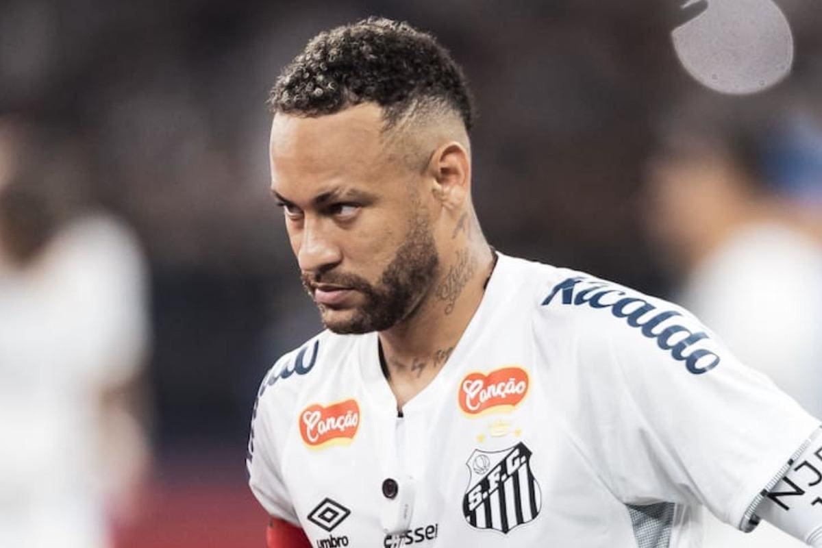El delantero fue blanco de burlas tras la derrota de Santos ante Flamengo. Foto: Wanderson Oliveira / Getty Images) / Icon Sportswire