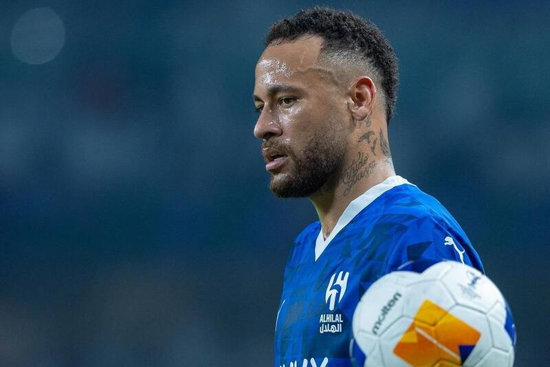 resciende contrato con Al Hilal.