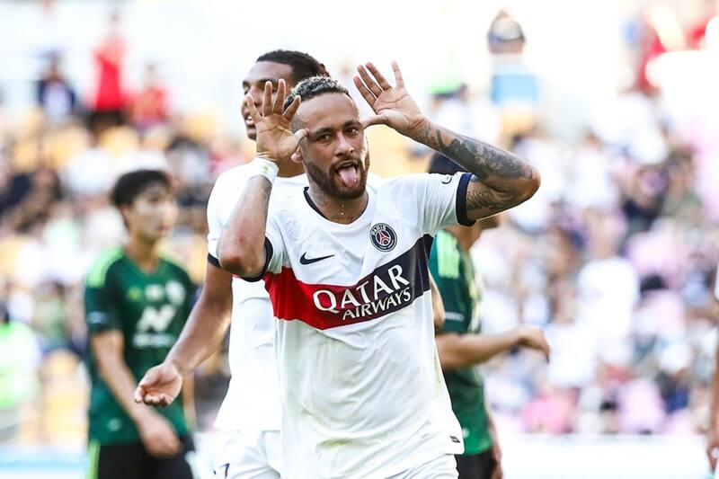 Neymar podría regresar al Santos para 2025.