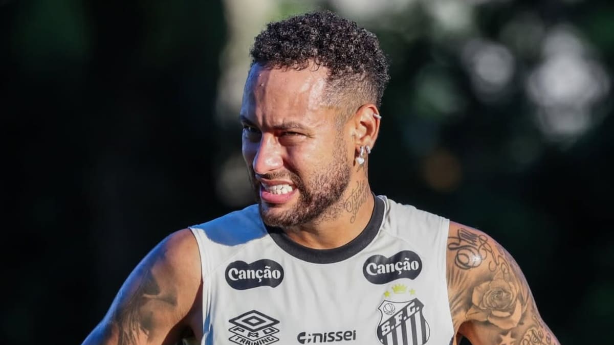 Santos no está contento con Neymar y el jugador comenzaría a buscar nuevo club