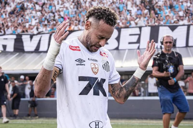 El astro brasileño debe definir su futuro tras terminar su contrato con Santos. Foto: Instagram de Neymar.