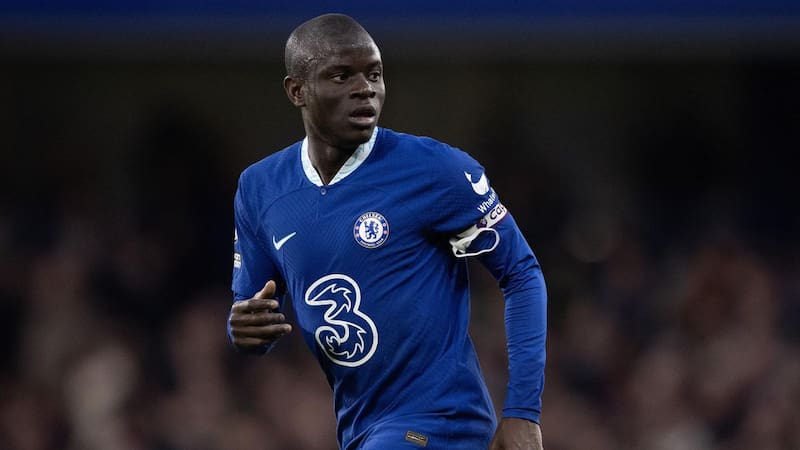 N’Golo Kanté se ha convertido en objeto del deseo de Xavi Hernández. (EFE)