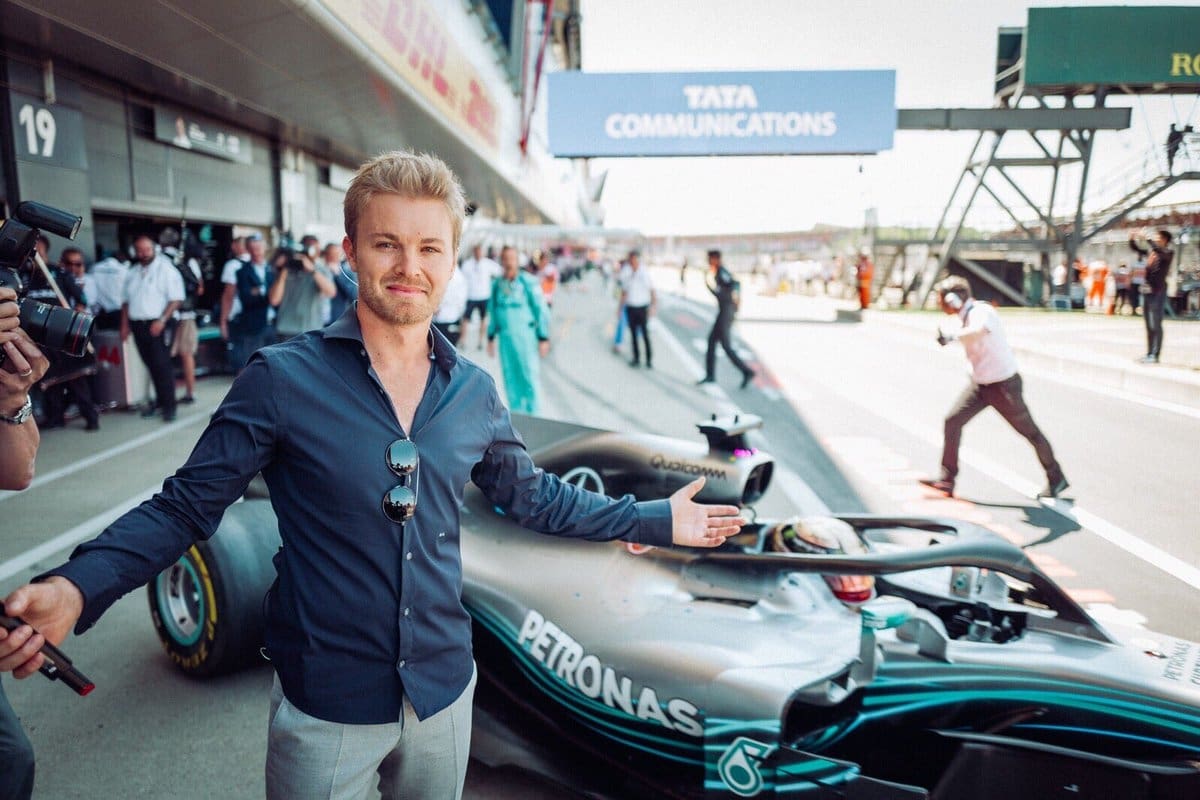 Nico Rosberg disparó contra Lewis Hamilton