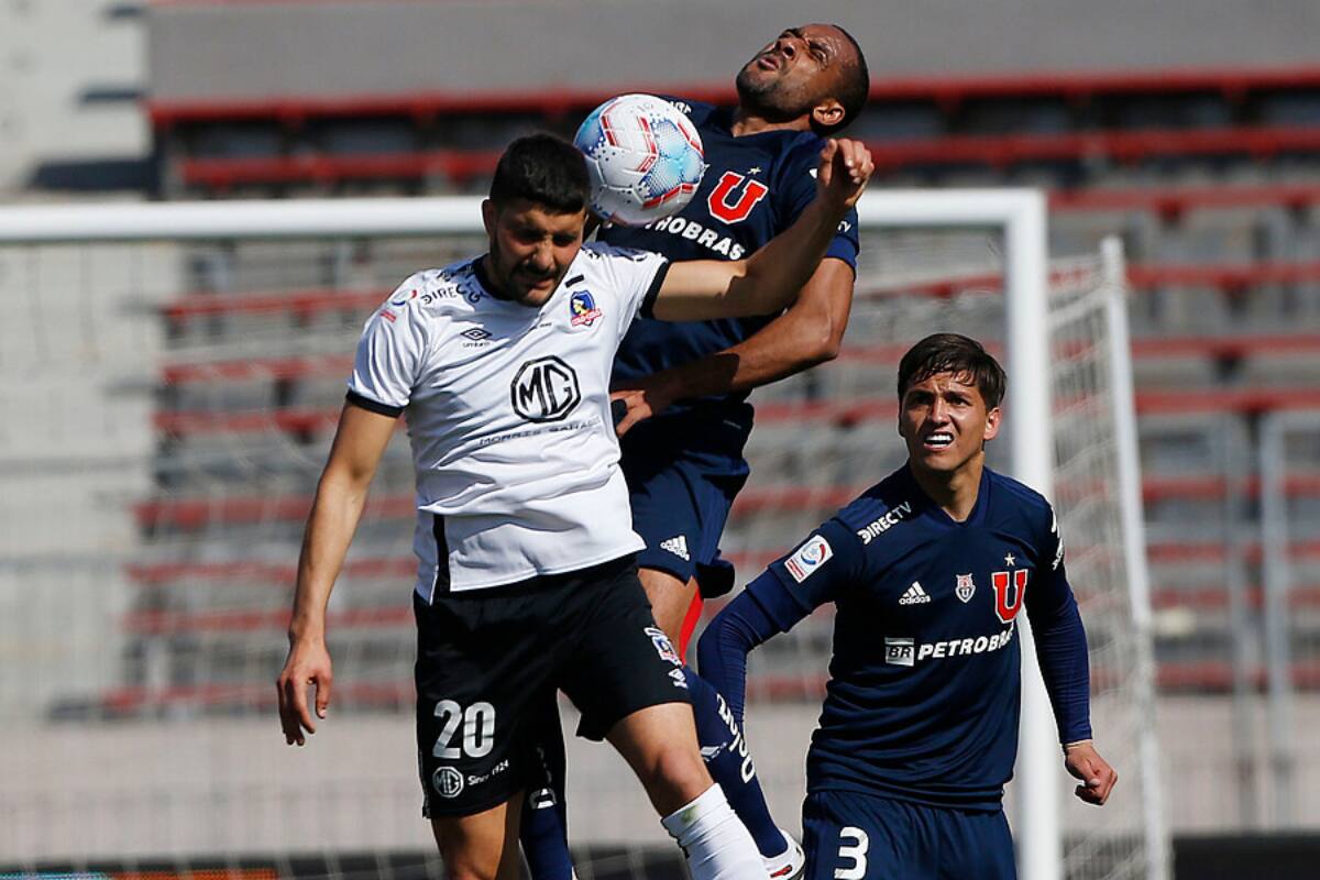 jugando por Colo Colo en la temporada 2020 (Foto: Photosport)