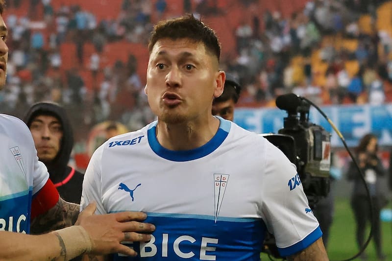 Otra vez el delantero genera polémica en redes sociales. Foto: Agencia ATON.