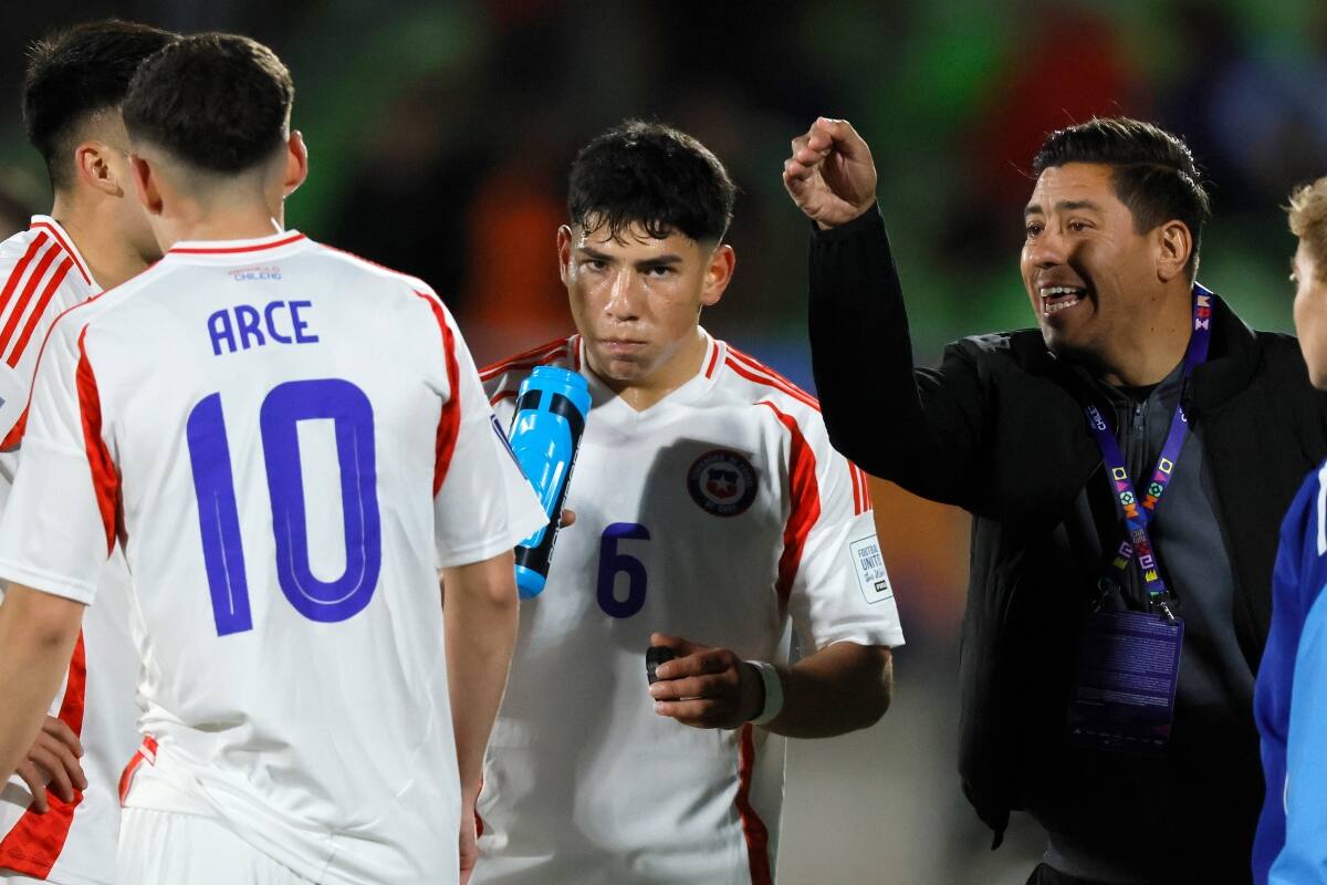 . DT de la Selección Chilena Sub-20. Foto: Agencia Aton.