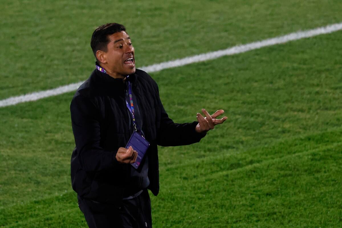 Entre el Campeonato Sudamericano y el Mundial Sub 20, el DT tiene solo un 25,6% de rendimiento. Foto: Agencia Aton