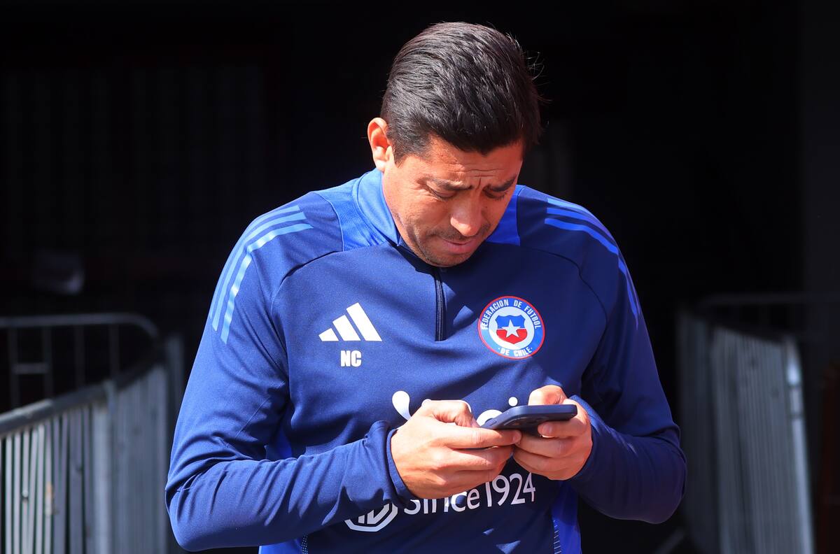 No fue convocado por Nicolás Córdova y ahora su club en Europa anunció su sorpresiva citación a La Roja