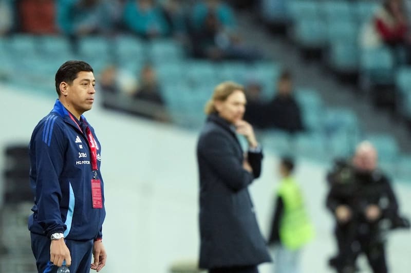 El técnico de La Roja analizó el triunfo sobre Rusia. Foto: Agencia Aton.