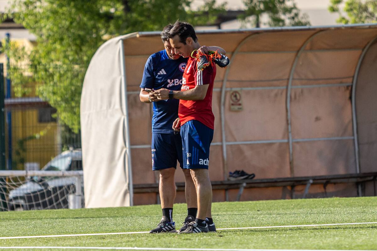 y Sebastián Miranda en entrenamiento de la Selección Chilena Sub-17. Foto: Felipe Escobedo.