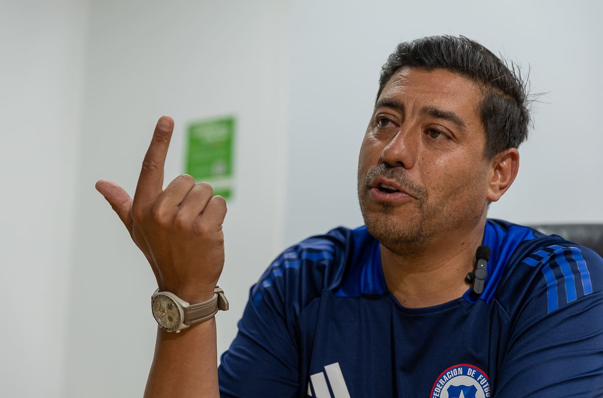 “El problema más grave del fútbol chileno es fundamentalmente educacional”