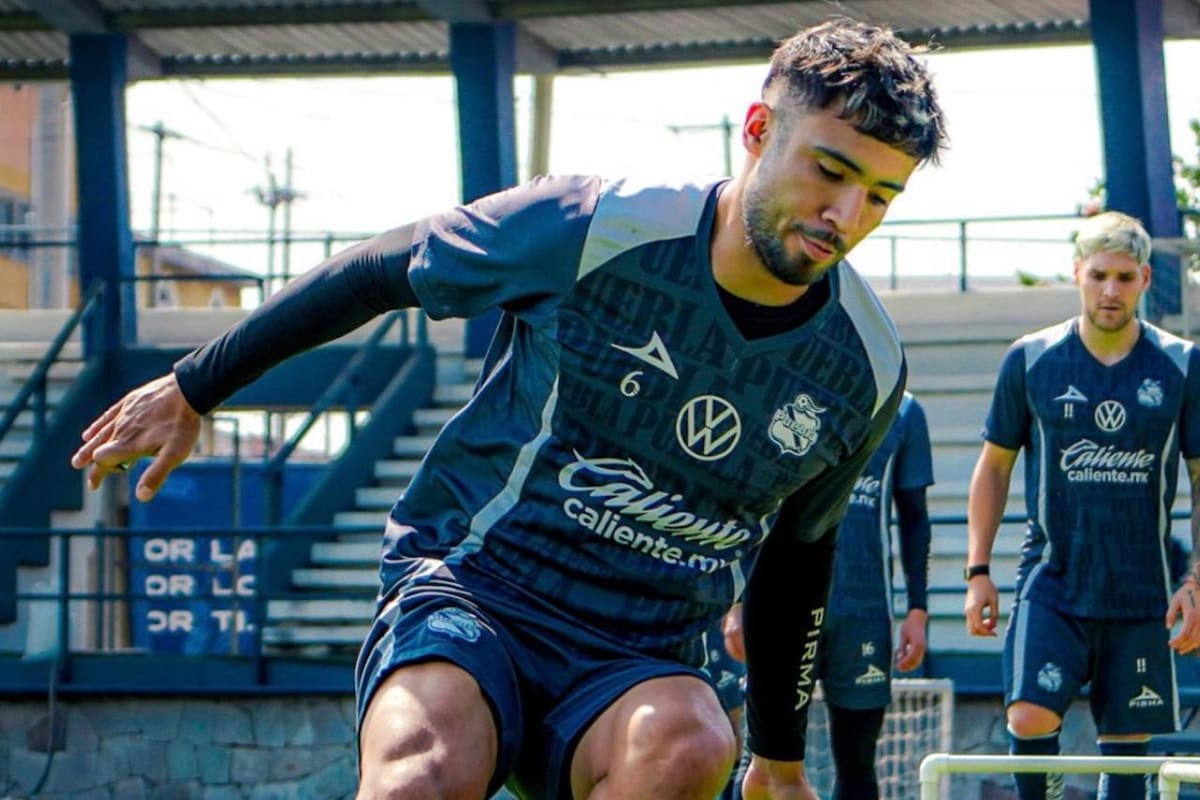 El defensor chileno es nuevo refuerzo de Alianza Lima. Foto: Club Puebla.
