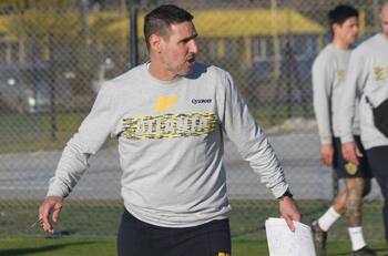 Fue campeón de América con La Roja: Nicolás Diez será el DT de importante equipo argentino