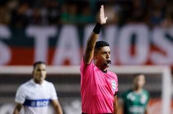 La dura sanción que recibió Nicolás Gamboa tras su polémico arbitraje en Audax Italiano vs UC