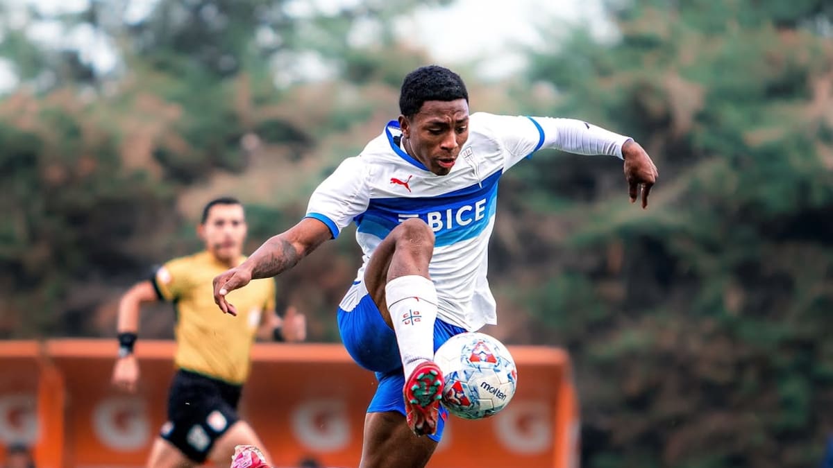 La rompe en la Sub 20 de la UC, lo quiso Corinthians y podría ser el reemplazo ideal de Clemente Montes
