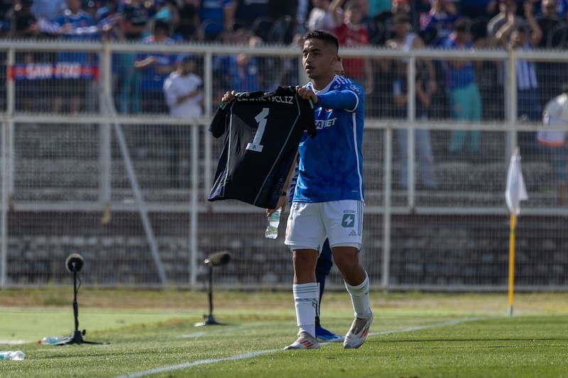 Nicolás Guerra homenajeó a Cristóbal Campos contra Palestino en Copa Chile. Fotos: Felipe Escobedo