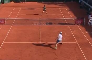 VIDEO | A lo Jorge Valdivia: Nicolás Jarry se lució con puntazo ante Zverev mirando para el otro lado