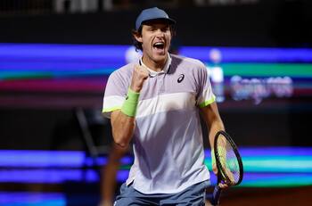Nicolás Jarry venció a Yannick Hanfmann y clasificó a semifinales del ATP de Santiago