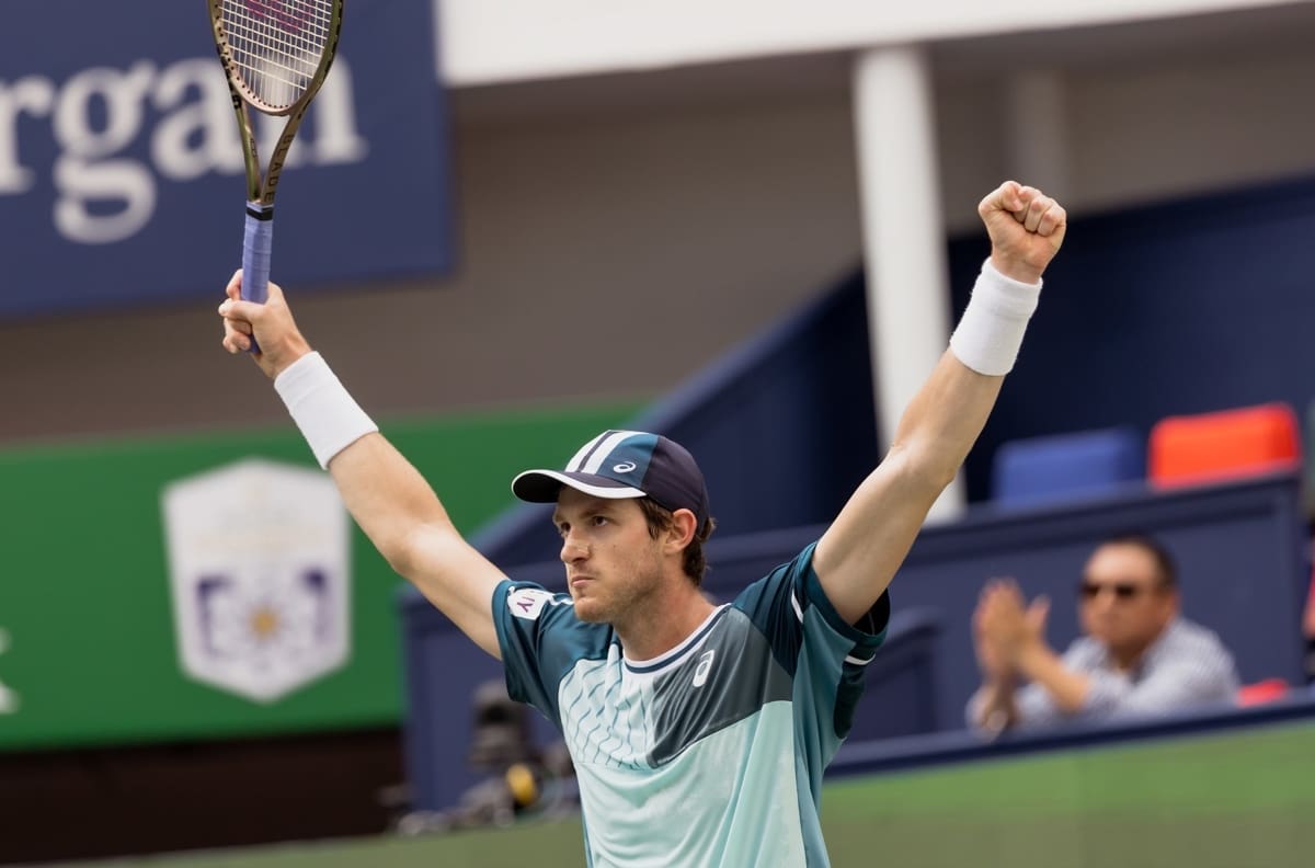 Triunfazo de Nico Jarry en el Masters 1000 de Shanghai: A cuartos de final y obtiene el mejor ránking de su carrera