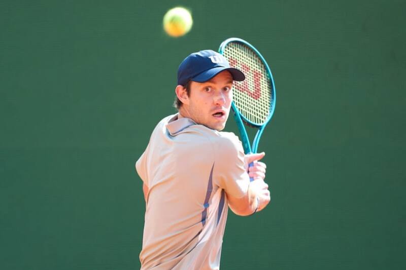 El tenista chileno quedó eliminado del ATP de Ginebra.