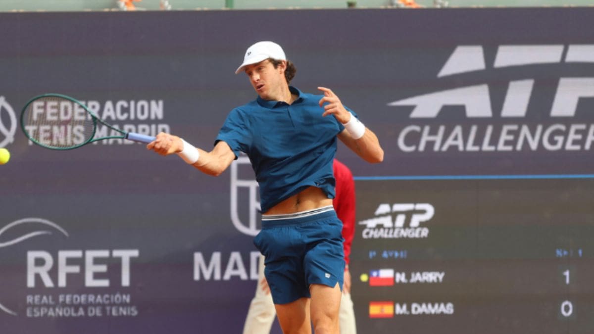 La resultó el cambio de estrategia: Nicolás Jarry vuela en Madrid y avanza a cuartos de final