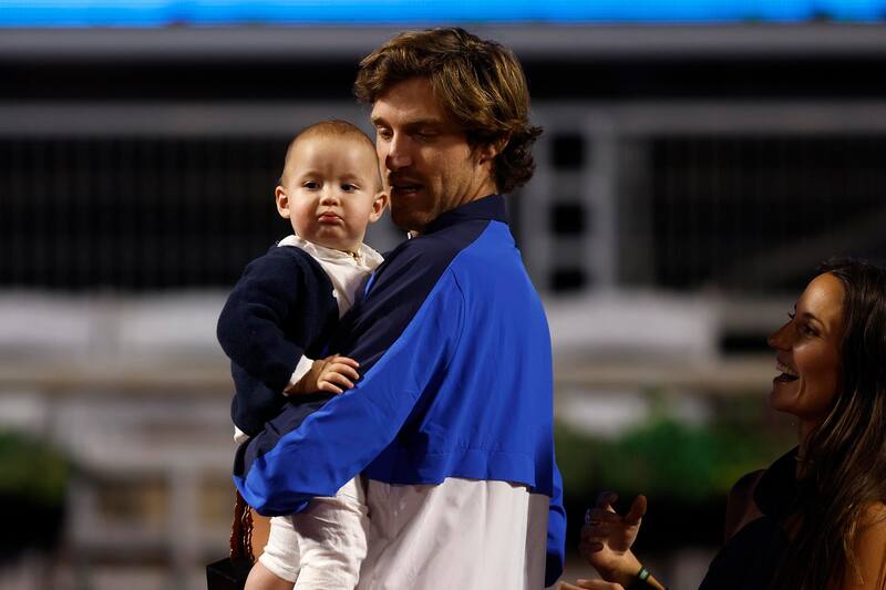 Nicolás Jarry y su hijo Juanito. Agencia Aton.
