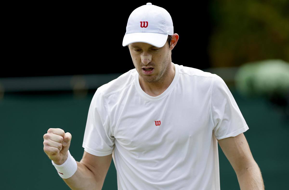 Ganó luchando: Nico Jarry superó la primera ronda en Estocolmo con sufrido triunfo