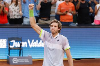 VIDEO | El punto de Nicolás Jarry para timbrar su triunfo frente a Juan Pablo Varillas en el Chile Open