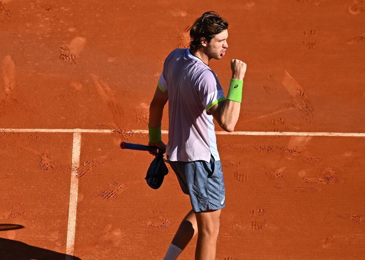 Nicolás Jarry debutó con victoria en Roland Garros