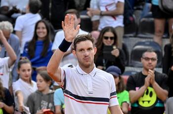Masters 1000 de París: Nicolás Jarry gana en su debut y se cita con Carlos Alcaraz