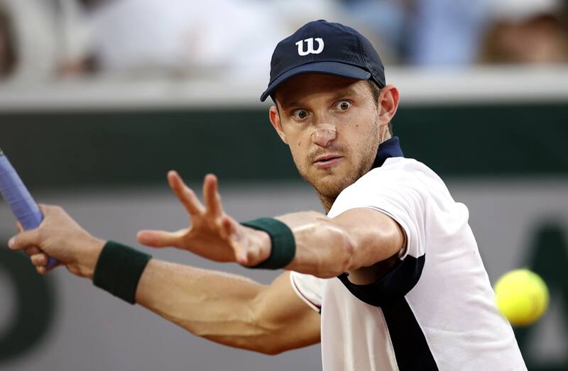 ante Corentin Moutet en Roland Garros. EFE