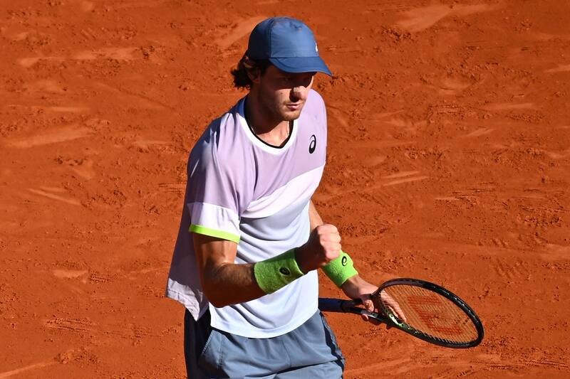 Nicolás Jarry pasó a semifinales en Ginebra.