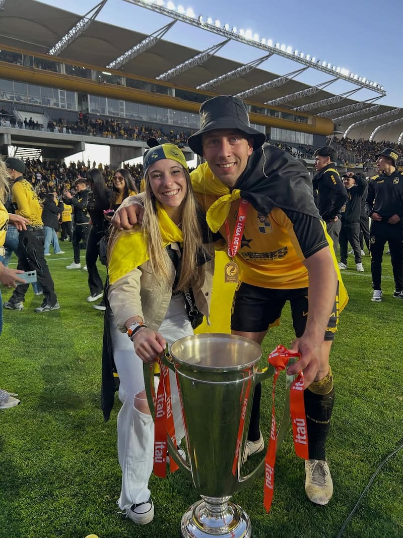 En las celebraciones del título con Coquimbo. Foto: @Nicojohansen_