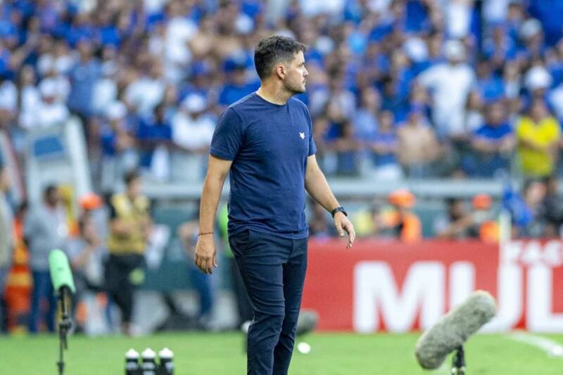 Nicolás Larcamón duró apenas 4 meses en el Cruzeiro.