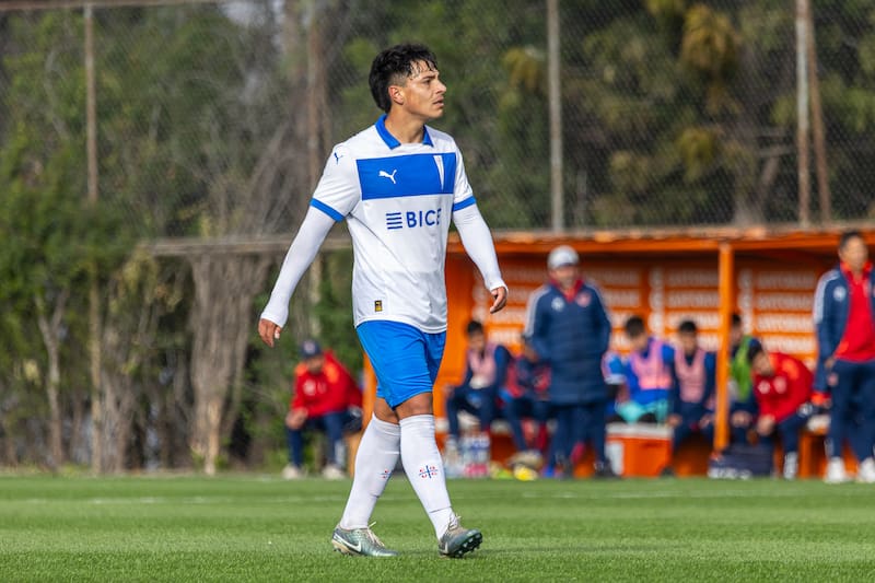 El juvenil debutó en la Liga de Primera