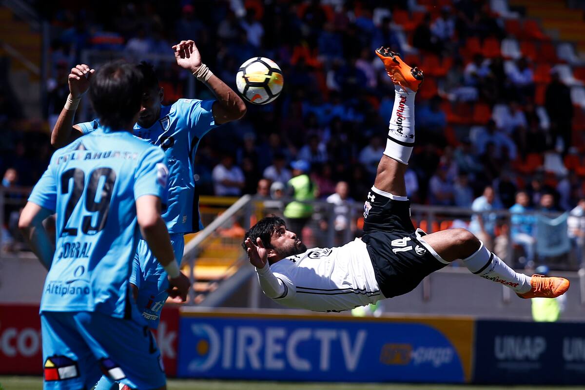 en su paso por Colo Colo.