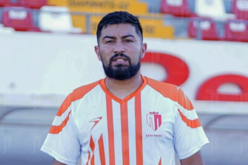 con la camiseta del Real Estelí de Nicaragua