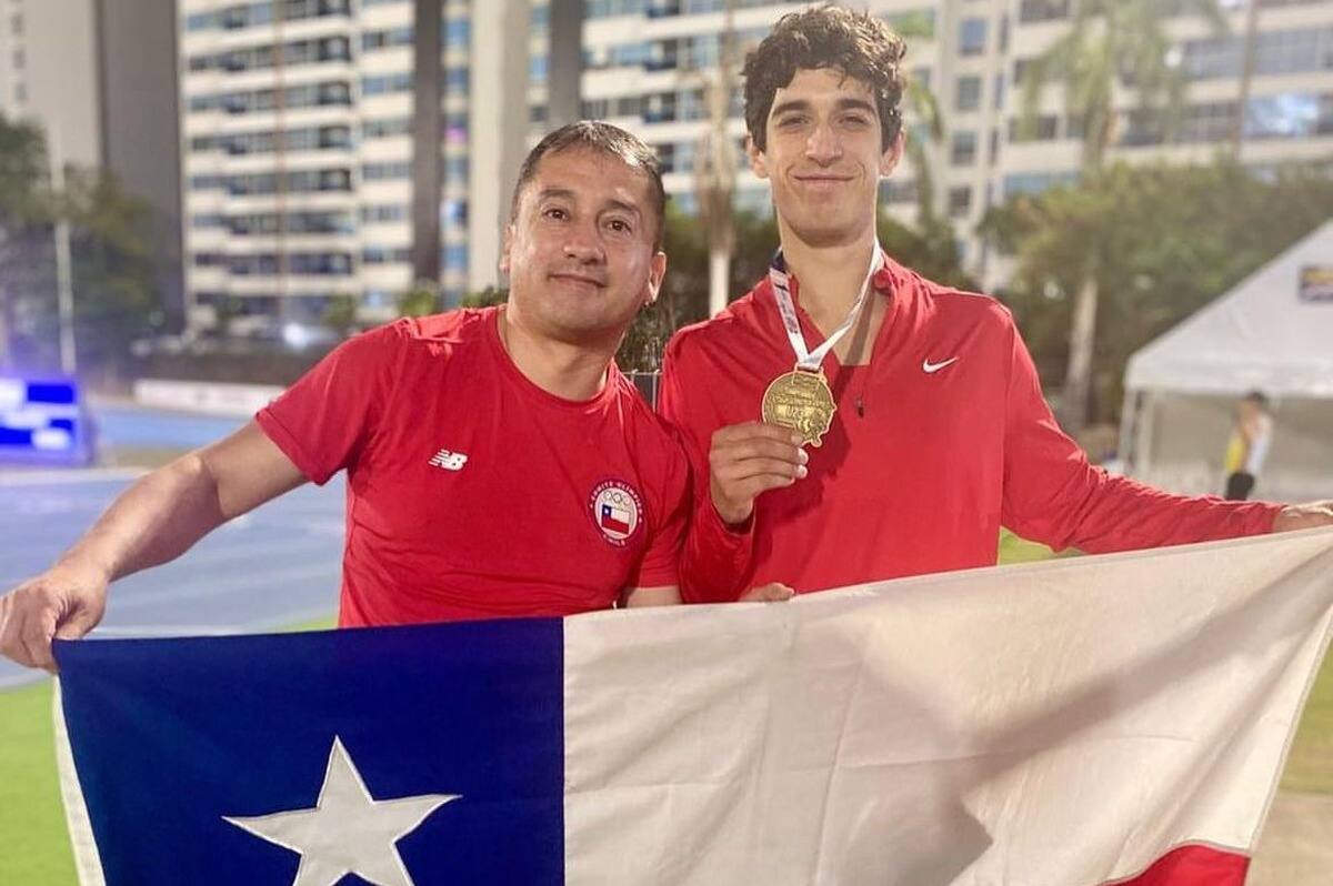 celebrando su oro en Bucaramanga. Foto: Team Chile.